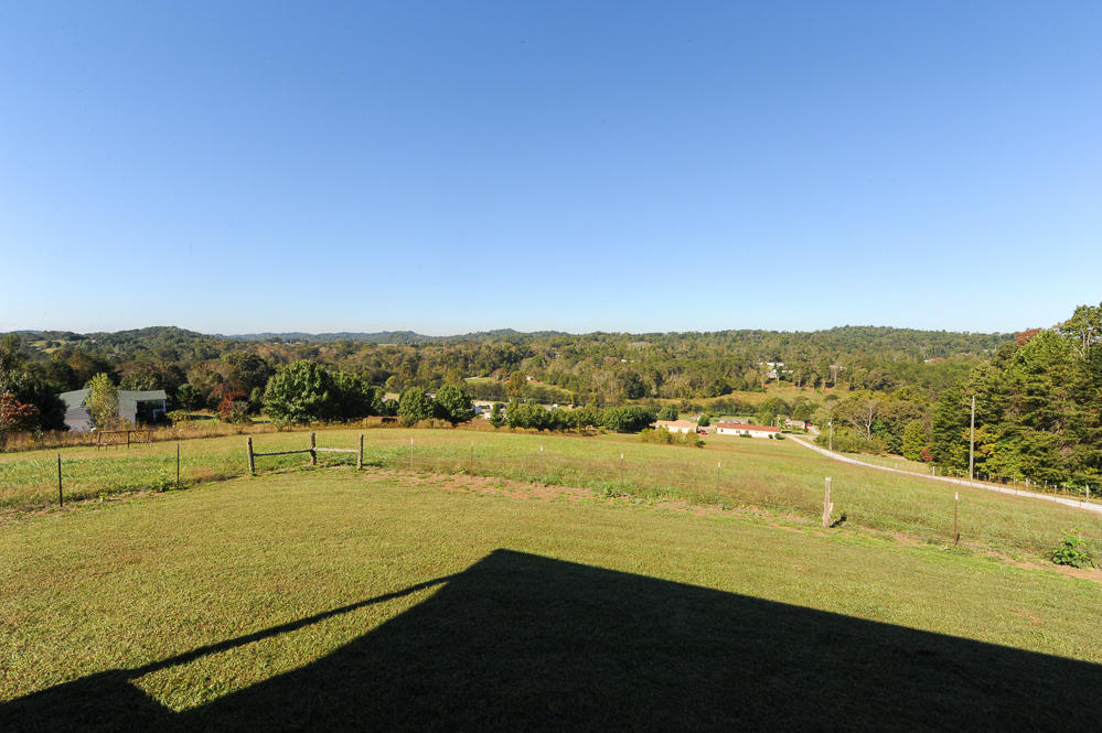 929 Cloyds Church Road Greenback, TN 37742 - Photo 8 of 40 DSC_5029