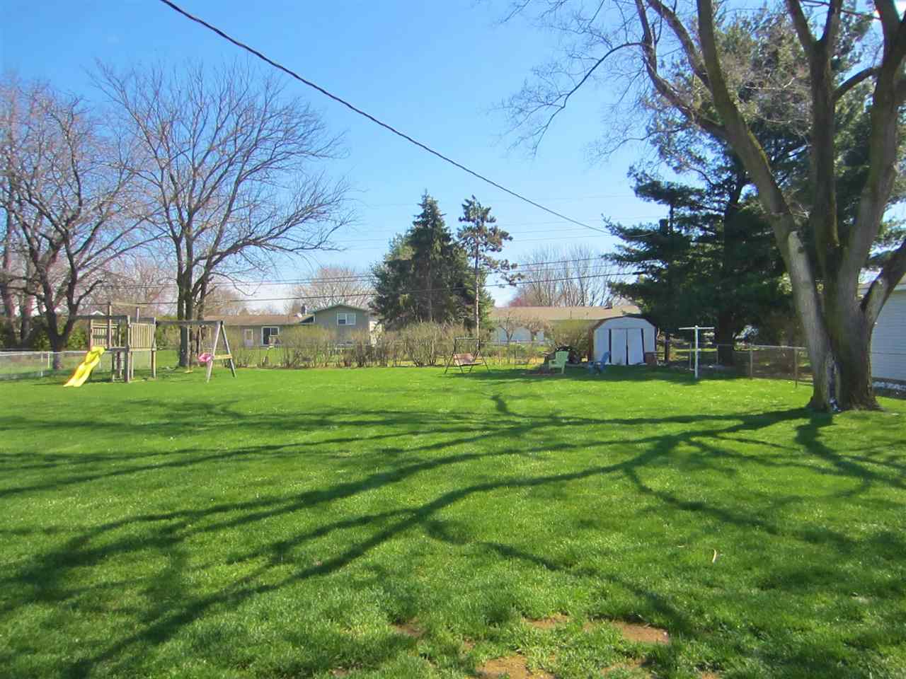 52270 Filbert Road Granger, IN 46530 - Photo 4 of 36 Gallery Image 4