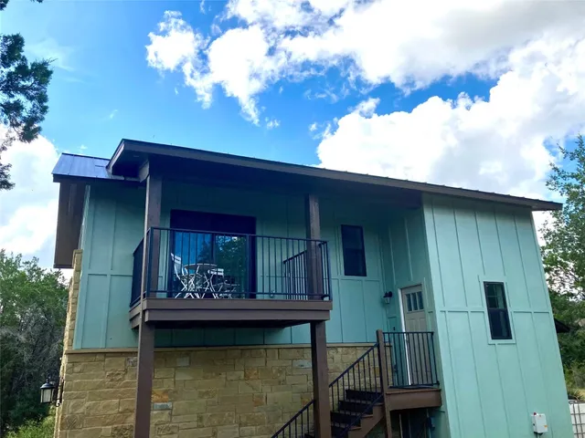 $1,400 | 1425 Cr 414 Spicewood Tx 78669, Spicewood, TX 78669