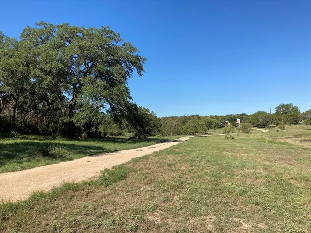 $1,400 | 1425 Cr 414 Spicewood Tx 78669, Spicewood, TX 78669
