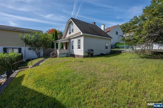 $629,900 | 88 Avenue B, Haledon, NJ 07508