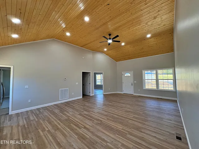 $312,000 | 176 Granby Lane, Harrogate, TN 37752