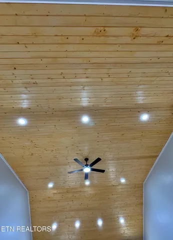 $312,000 | 176 Granby Lane, Harrogate, TN 37752