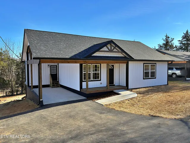 $312,000 | 176 Granby Lane, Harrogate, TN 37752