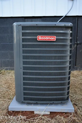 $312,000 | 176 Granby Lane, Harrogate, TN 37752