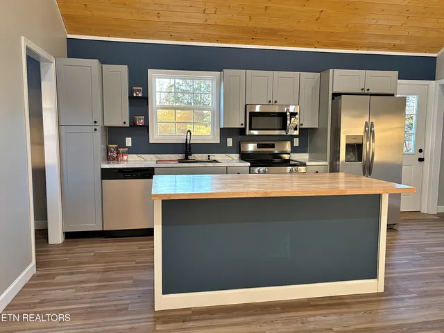 $312,000 | 176 Granby Lane, Harrogate, TN 37752