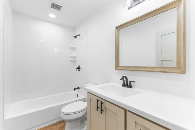 $219,500 | 1107 East Navarro Street, Mart, TX 76664