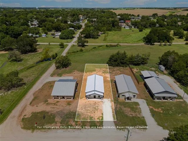 $219,500 | 1107 East Navarro Street, Mart, TX 76664