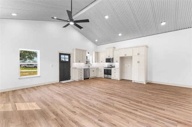 $219,500 | 1107 East Navarro Street, Mart, TX 76664