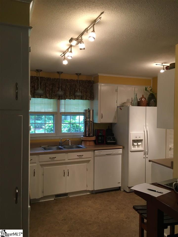 302 State Rd S-42-8449 Spartanburg, SC 29303 - Photo 16 of 17 Gallery Image 16