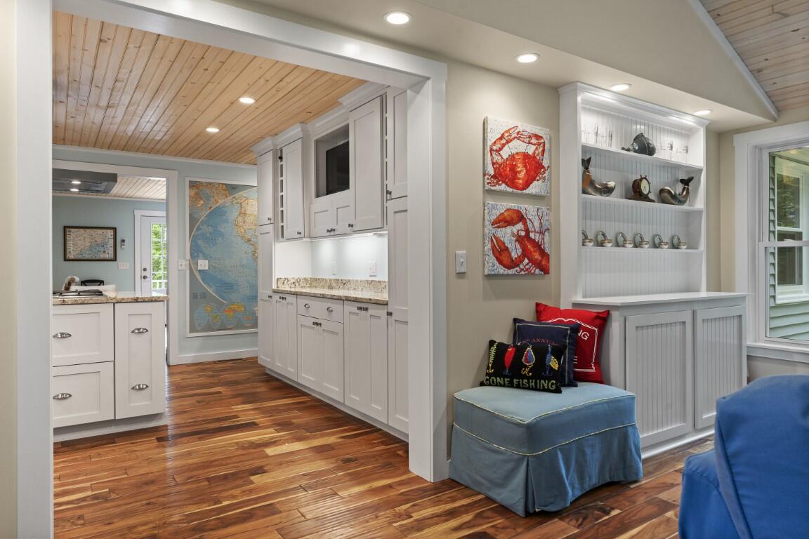 21 Union Court Boothbay Harbor, ME 04538 - Photo 9 of 51 9