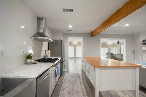 $284,999 | 5918 Par 4 Drive, Houston, TX 77088