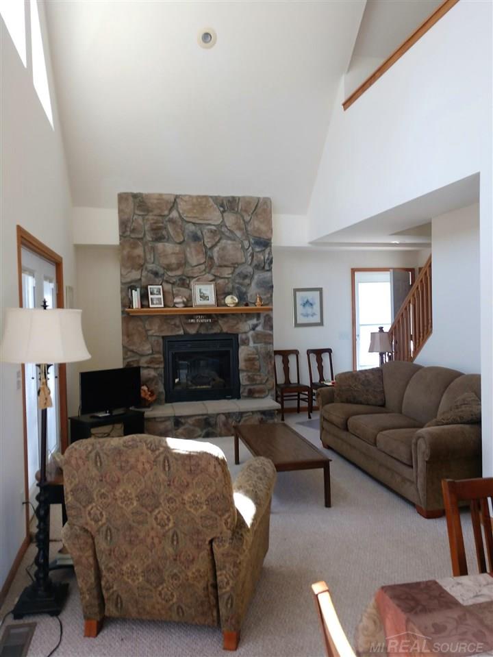 7371 Oak Road Lexington, MI 48450 - Photo 4 of 28