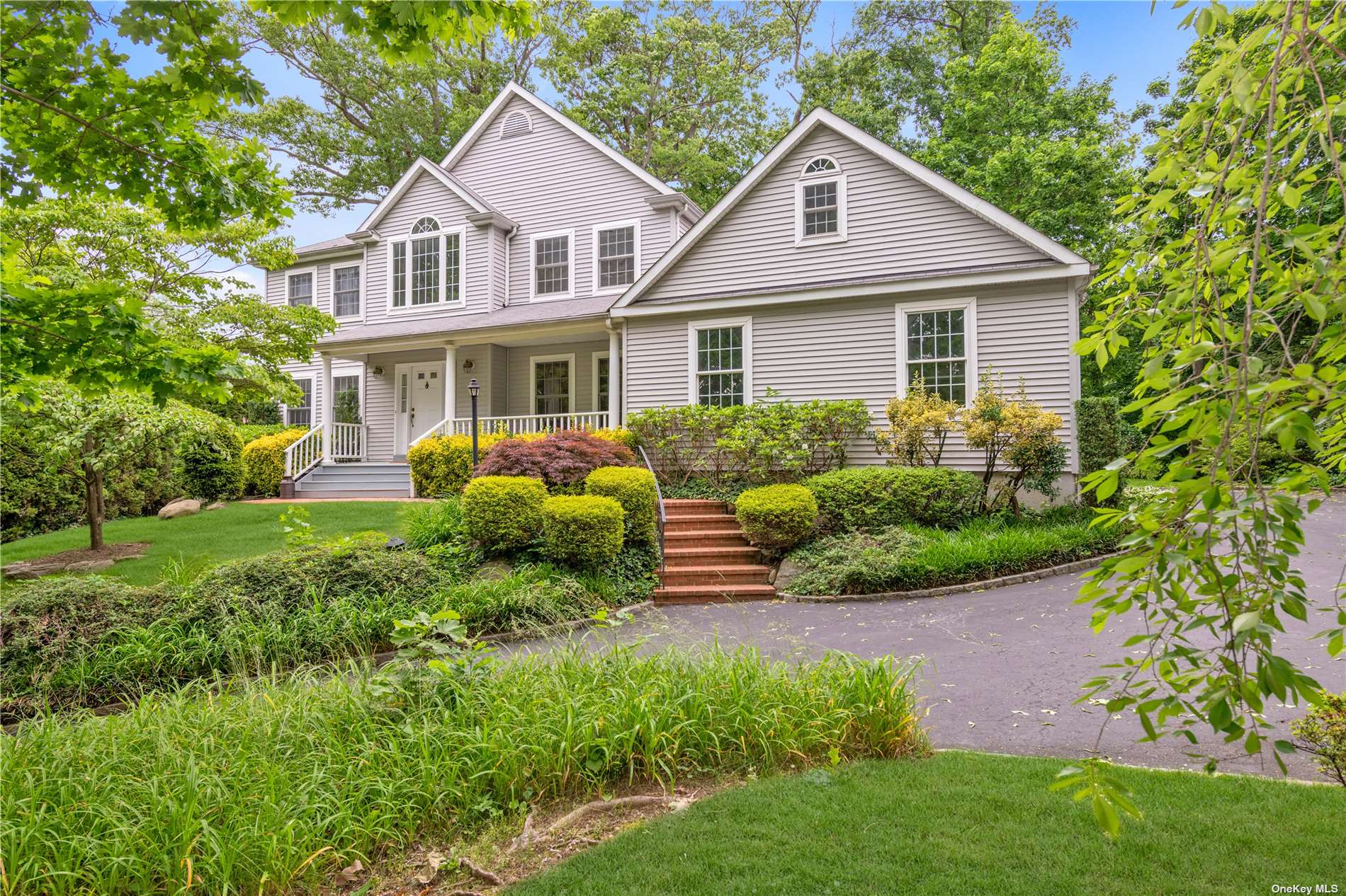 91 Huntington Road Port Washington, NY 11050 - Photo 1 of 1