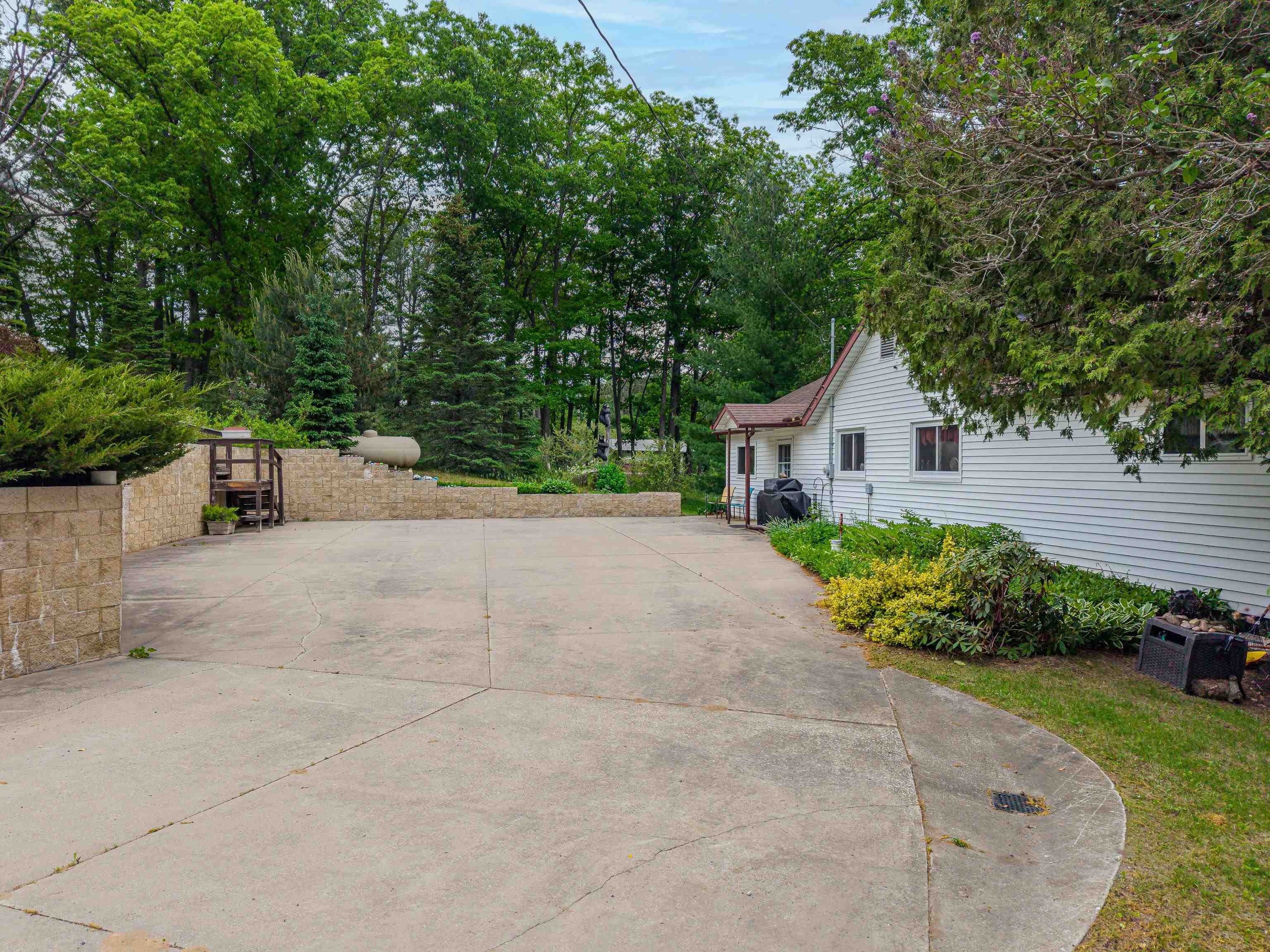 3152 Van Deusen Road Harrison, MI 48625 - Photo 78 of 97