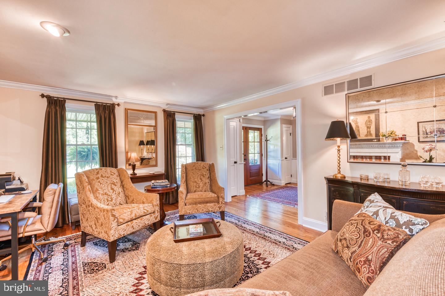 2950 Fieldcrest Way Eagleville, PA 19403 - Photo 17 of 58 Living room