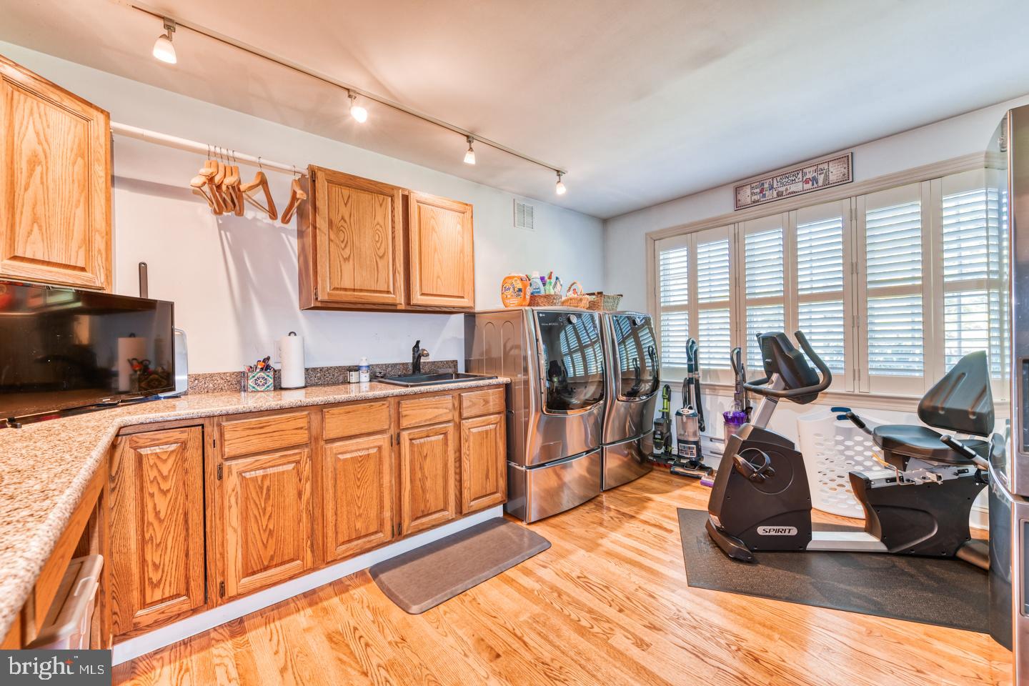 2950 Fieldcrest Way Eagleville, PA 19403 - Photo 38 of 58 Main level laundry room
