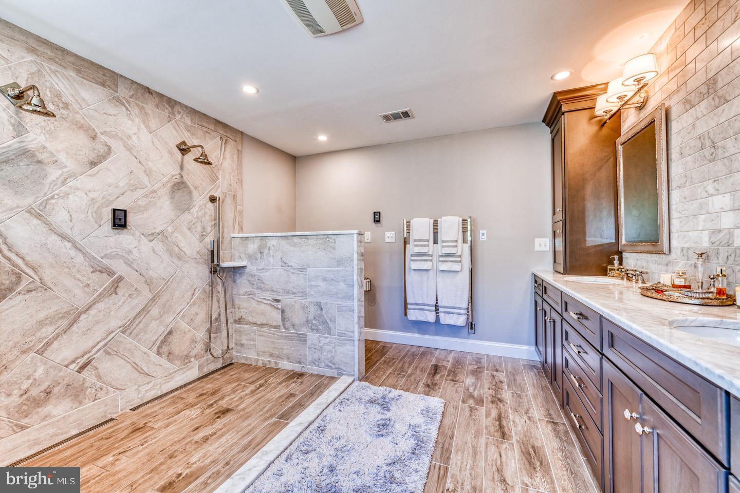 2950 Fieldcrest Way Eagleville, PA 19403 - Photo 45 of 58 Master bath