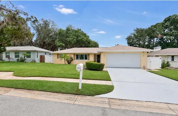 $379,900 | 3300 Sand Key Drive, Palm Harbor, FL 34684