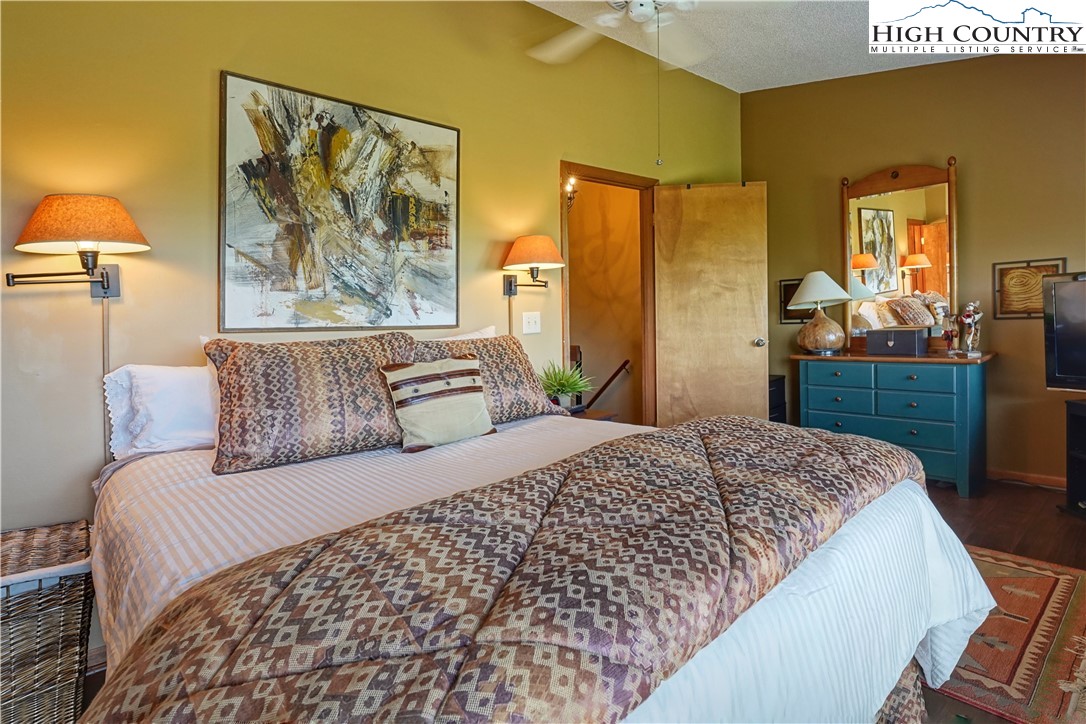 102 Spring Branch Road, Unit B Beech Mountain, NC 28604 - Photo 20 of 29 Gallery Image 20