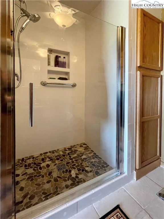 102 Spring Branch Road, Unit B Beech Mountain, NC 28604 - Photo 22 of 29 Gallery Image 22