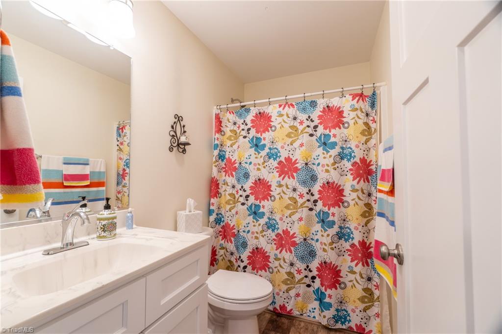 267 Meadow Road Asheboro, NC 27205 - Photo 25 of 28 Hall Bath