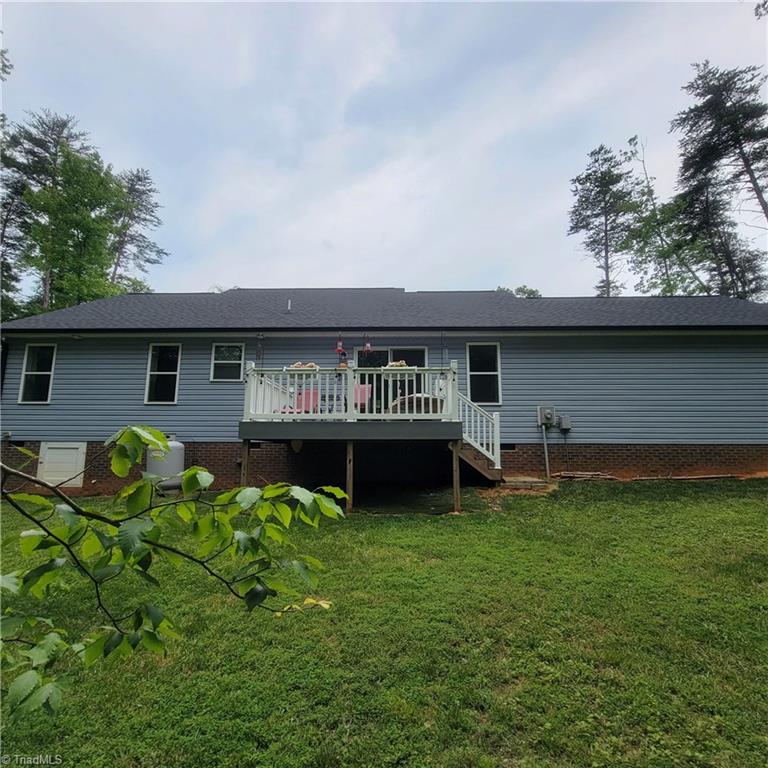 267 Meadow Road Asheboro, NC 27205 - Photo 3 of 28 Gallery Image 3