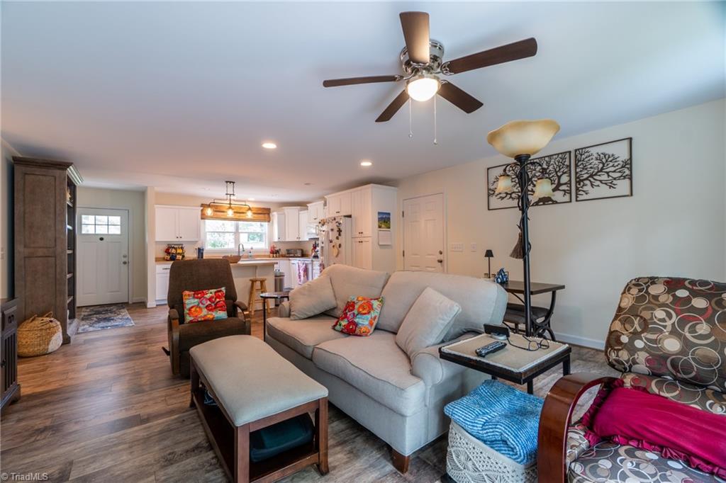267 Meadow Road Asheboro, NC 27205 - Photo 10 of 28 Gallery Image 10