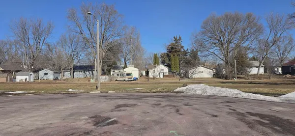 $19,900 | 113 Parker Lane, Redwood Falls, MN 56283