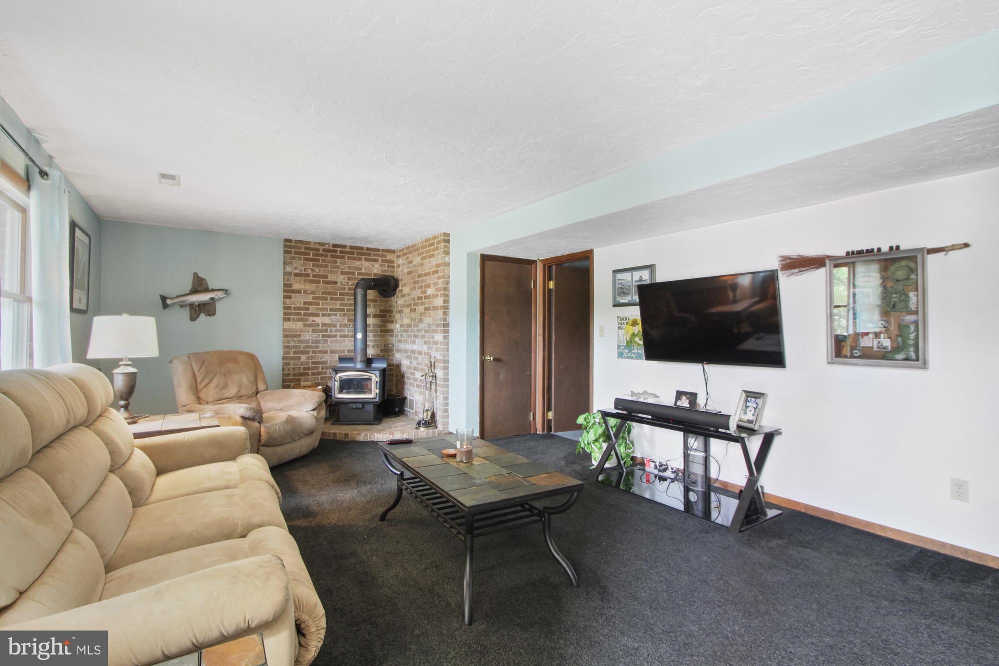 229 Troy Road Dallastown, PA 17313 - Photo 3 of 28 Gallery Image 3