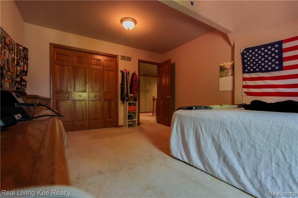 1768 Old Homestead Drive Rochester Hills, MI 48306 - Photo 17 of 25