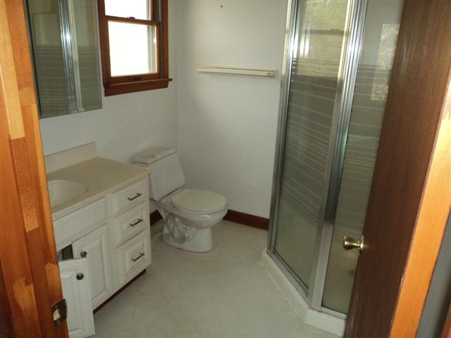 8213 Lakeshore Road Fort Gratiot, MI 48059 - Photo 11 of 11 31056293-10.JPG