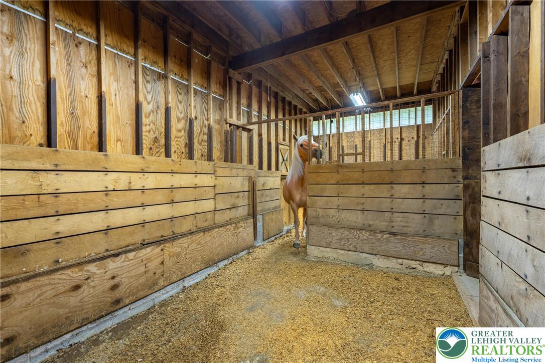 1471 State Road Coopersburg, PA 18036 - Photo 65 of 73