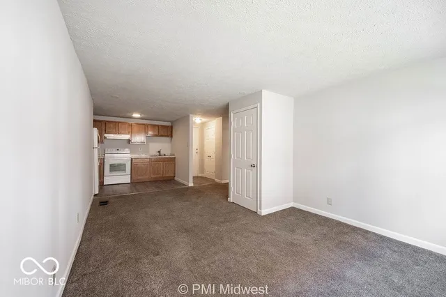 $725 | 3736 North Meridian Street, Unit 3, Indianapolis, IN 46208