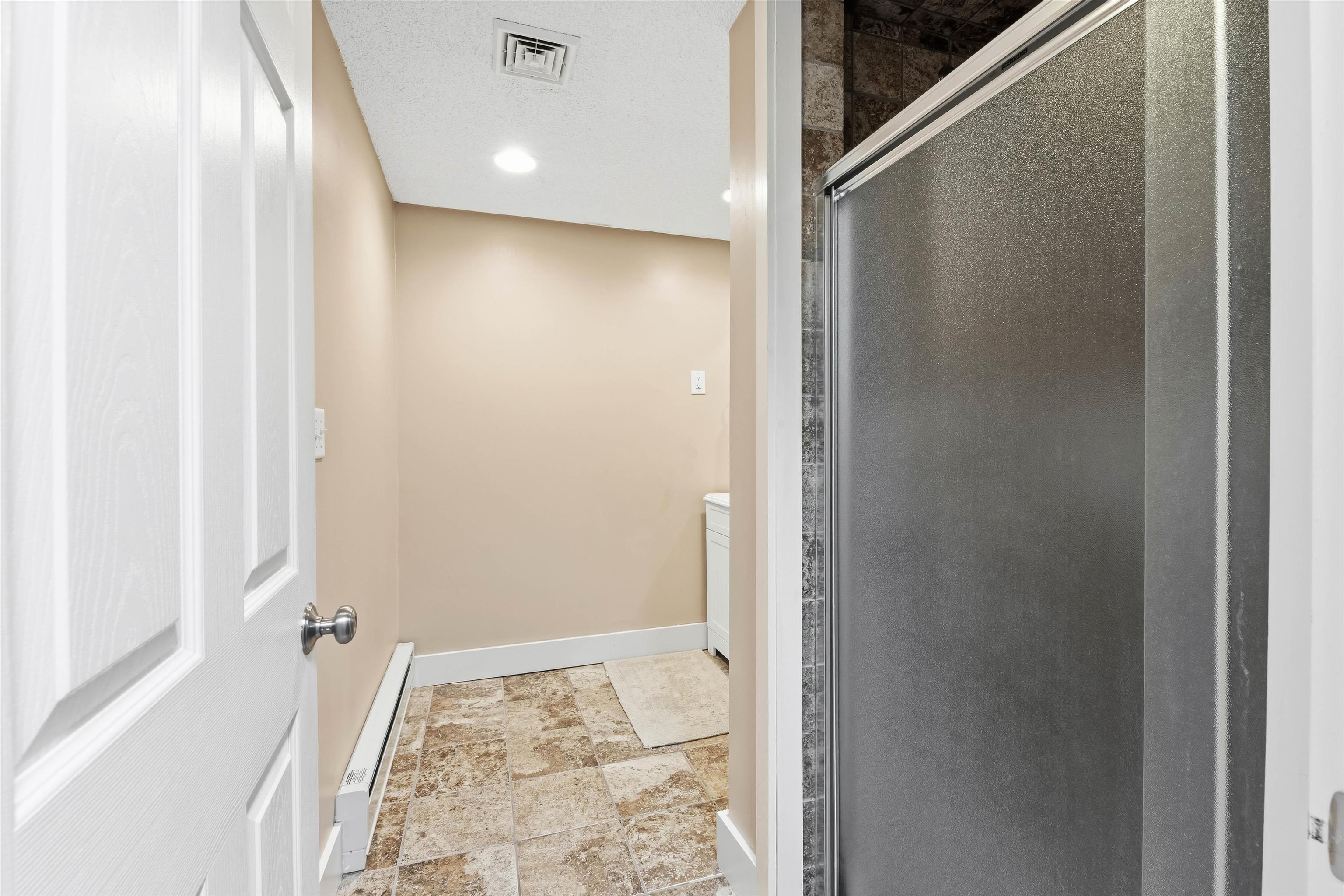 70 Wylie Court, Unit 15 Conway, NH 03860 - Photo 16 of 33