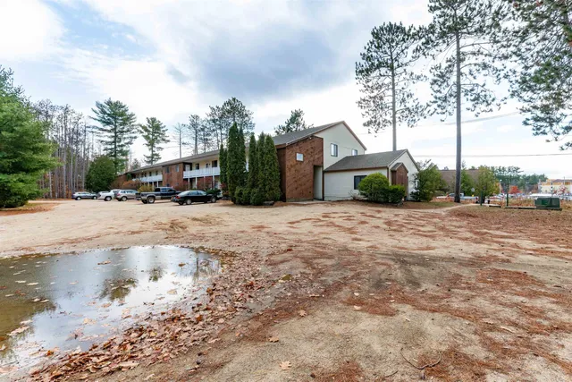 $299,900 | 70 Wylie Court, Unit 15, Conway, NH 03860