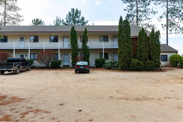 $299,900 | 70 Wylie Court, Unit 15, Conway, NH 03860