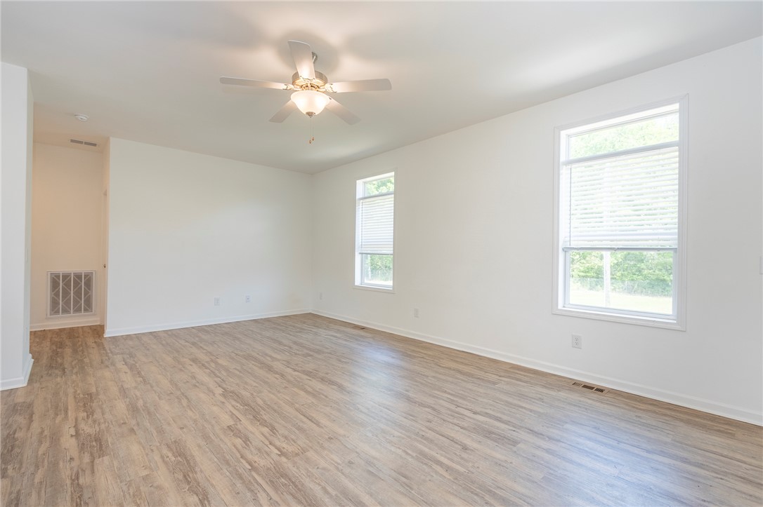 115 Benton Road Belton, SC 29627 - Photo 6 of 43
