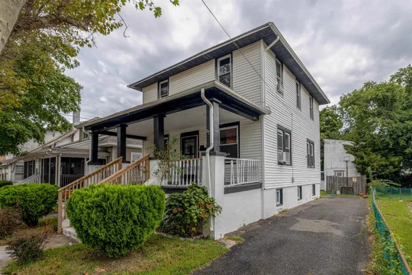 $310,000 | 14 Lake Place, Pleasantville, NJ 08232