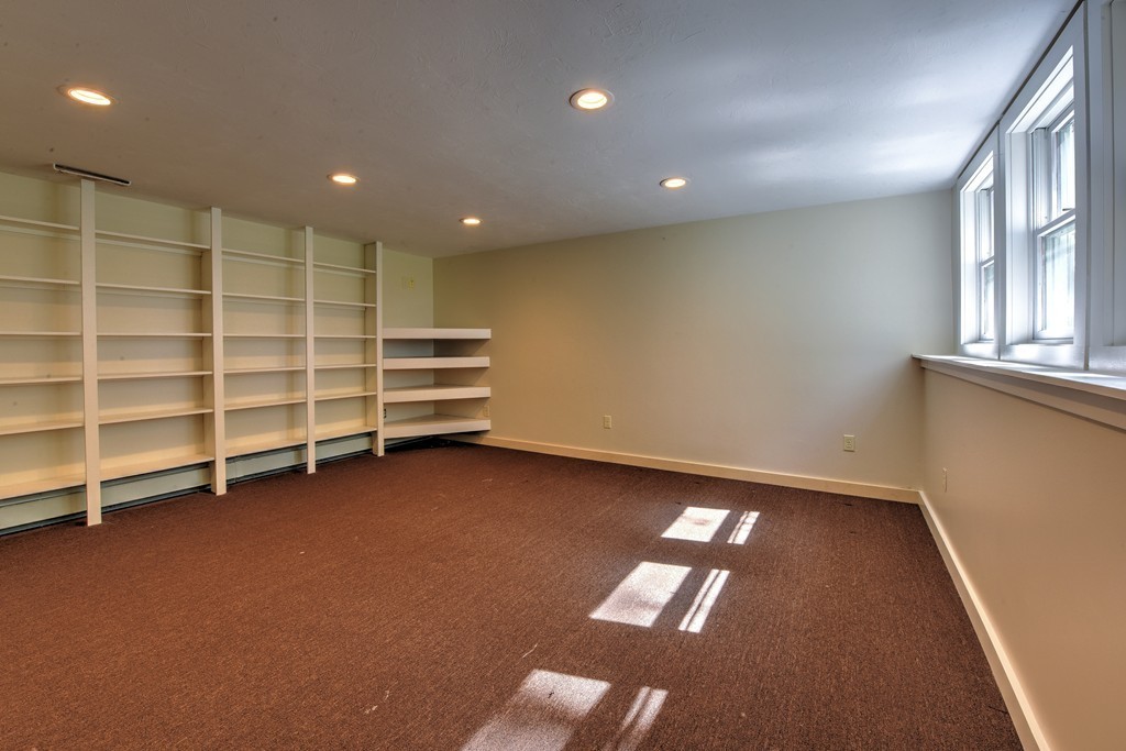 69 Old Tuck Bog Road Rochester, MA 02770 - Photo 12 of 29