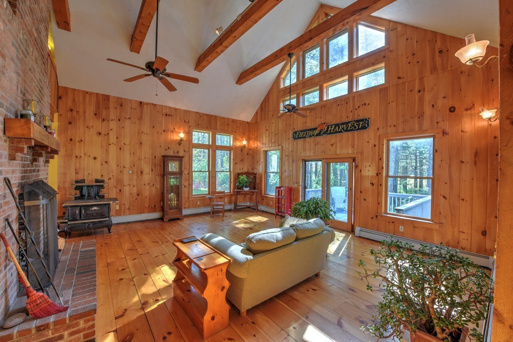 69 Old Tuck Bog Road Rochester, MA 02770 - Photo 4 of 29