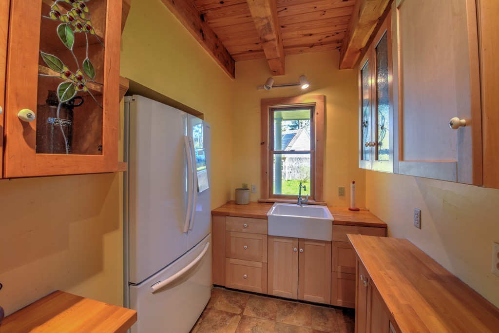69 Old Tuck Bog Road Rochester, MA 02770 - Photo 10 of 29