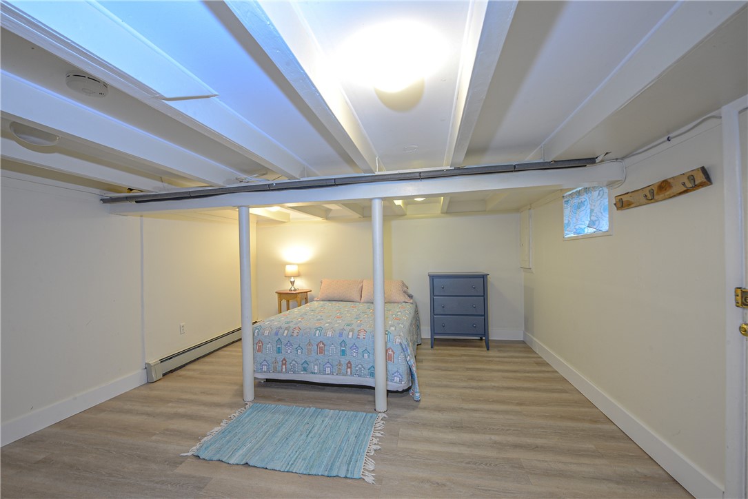 12 Draper Avenue Middletown, RI 02842 - Photo 25 of 46