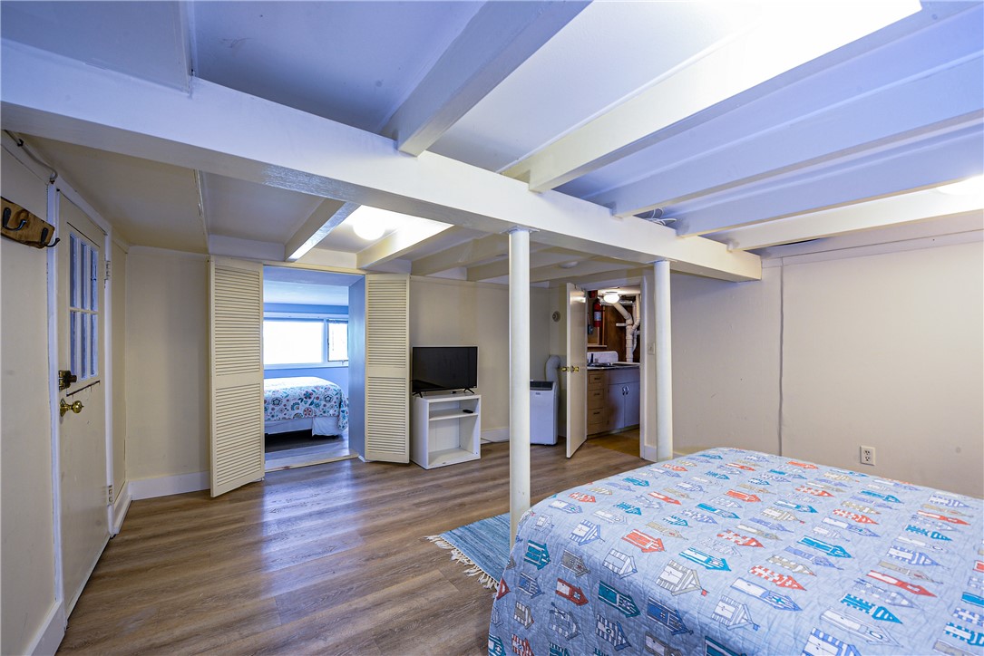 12 Draper Avenue Middletown, RI 02842 - Photo 26 of 46