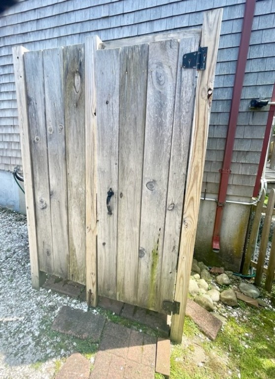 12 Draper Avenue Middletown, RI 02842 - Photo 39 of 46 Outdoor shower