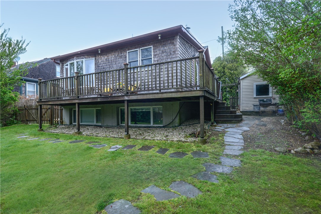 12 Draper Avenue Middletown, RI 02842 - Photo 42 of 46