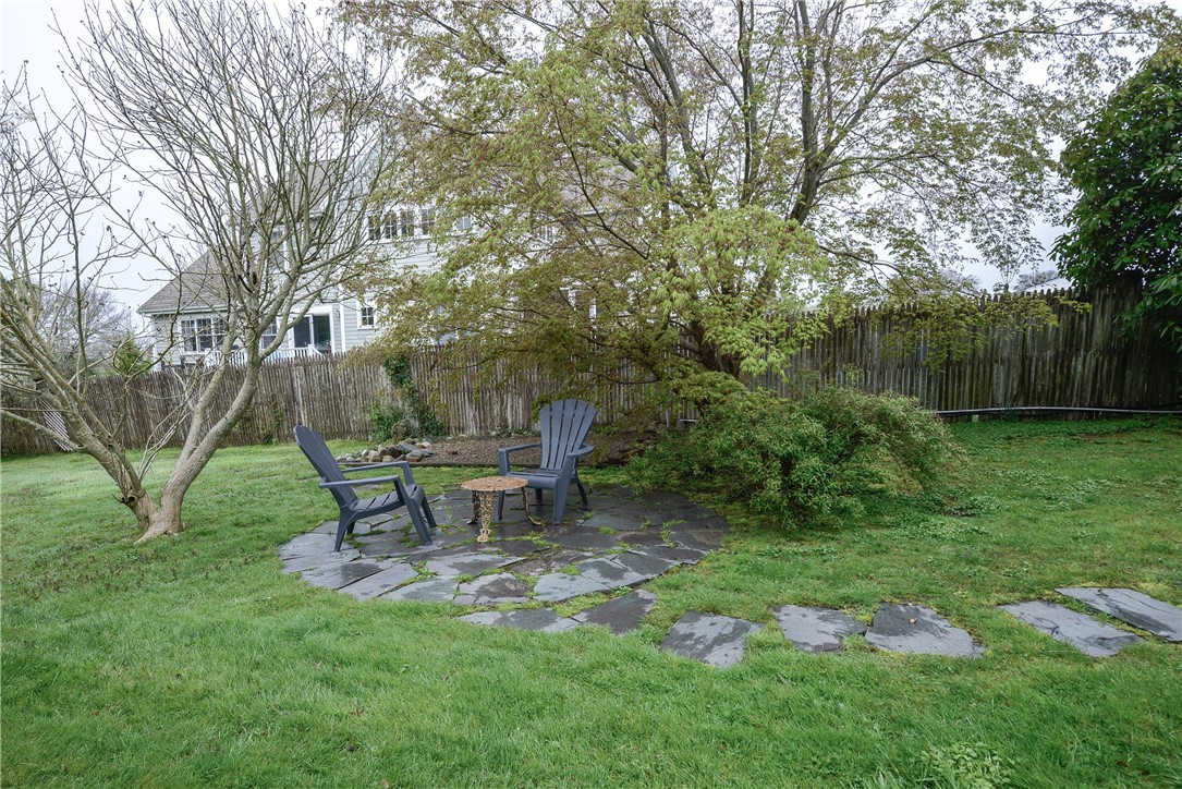 12 Draper Avenue Middletown, RI 02842 - Photo 45 of 46