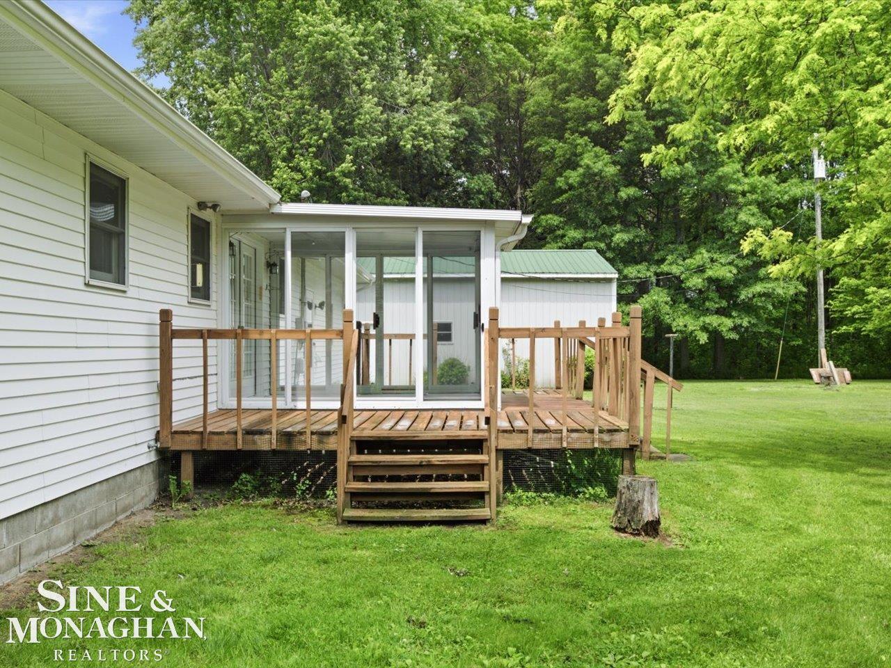 9211 Folkert Road Algonac, MI 48001 - Photo 38 of 48