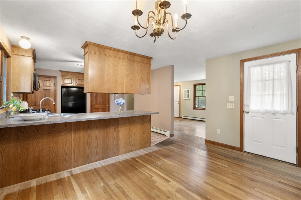 24 Ryders Lane Marshfield, MA 02050 - Photo 10 of 27