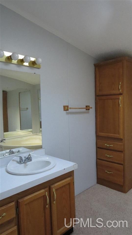 15 Tipperary Road Gladstone, MI 49837 - Photo 17 of 20 Gallery Image 17